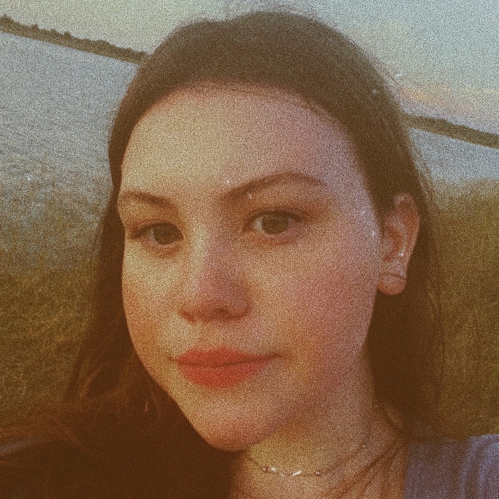 Meet your Posher, Alyssa
